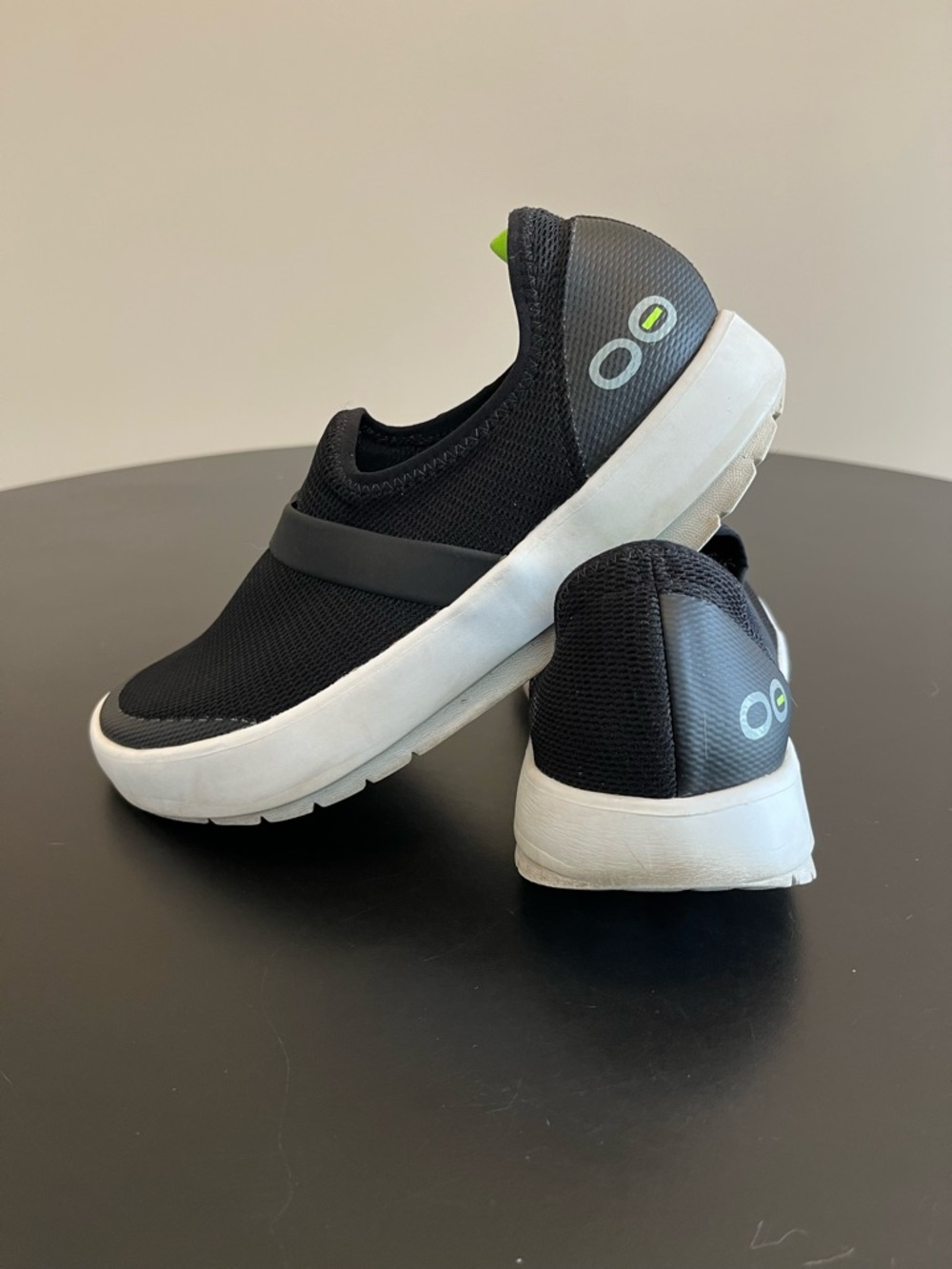 OOFOS OOmg eeZee Black Slip-On Shoe